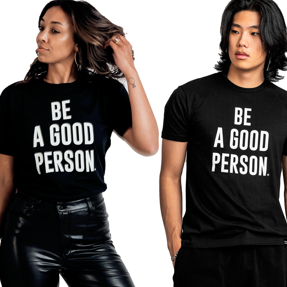 
                      
                        Signature T-Shirt - Black
                      
                    