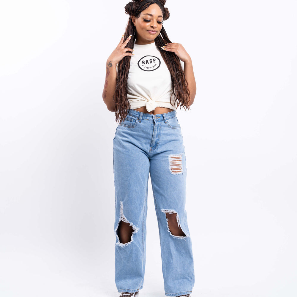 
                      
                        Smiley T-Shirt - Cream/Black
                      
                    