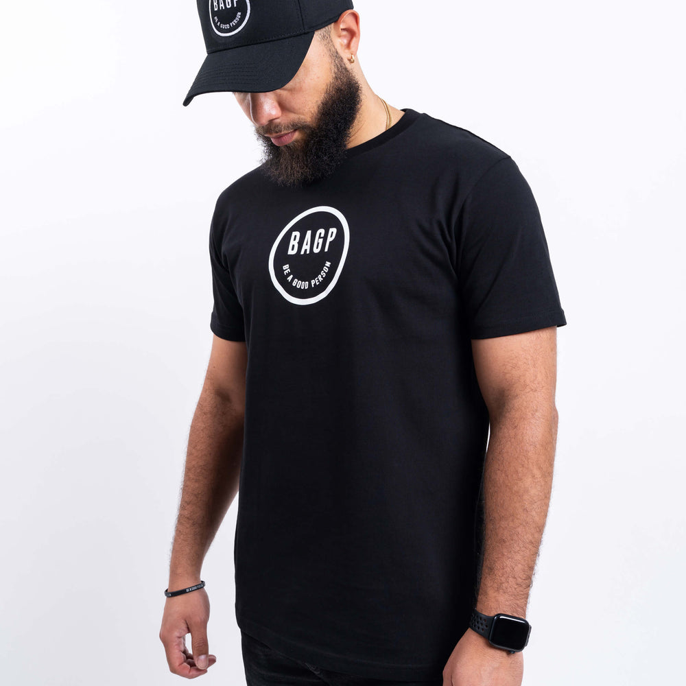 
                      
                        Smiley T-Shirt - Black
                      
                    