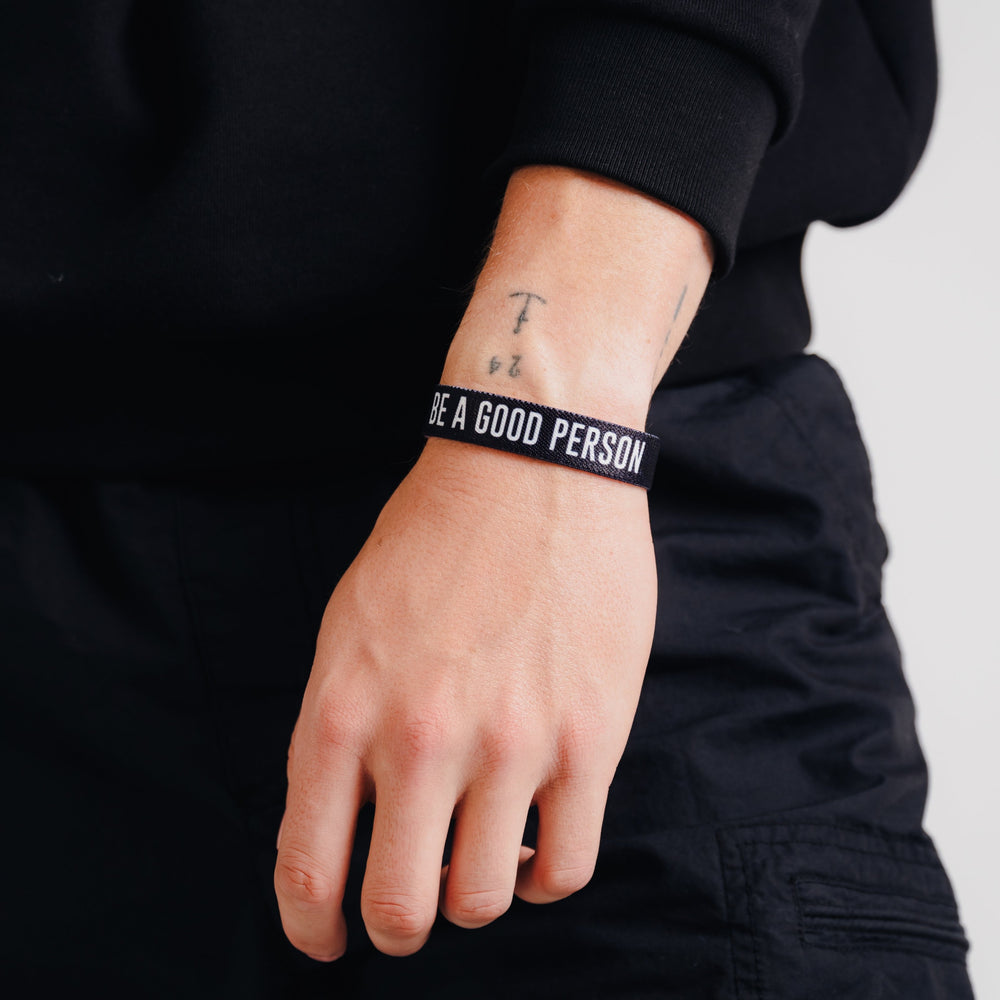 
                      
                        Signature Elastic Wristband
                      
                    