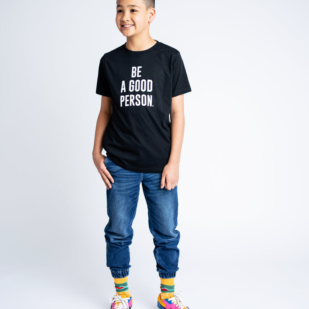 
                      
                        Signature Kids T-Shirt - Black
                      
                    